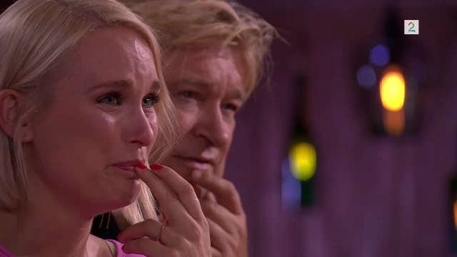 Eva Weel Skram og Jørn Hoel etter Unni Wilhelmsens Farmors hus